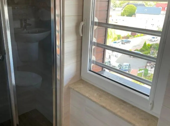 Posejdon Goscinne ホームステイ Władysławowo