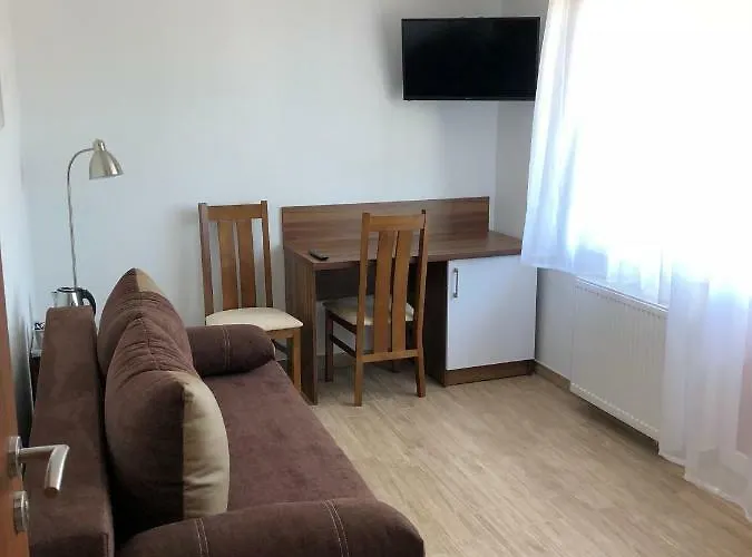 ホームステイ Posejdon Goscinne